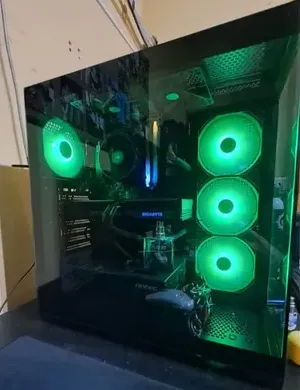Foto que mandó el cliente: pc de escritorio terminada