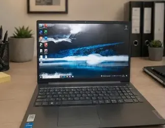 Foto que mandó el cliente: notebook terminada